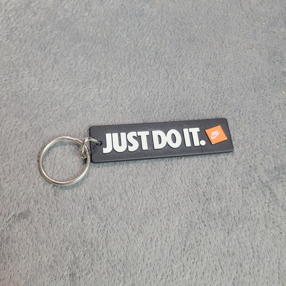 Nike Just Do It Keychain Black‎ Rubber Rectangle Swoosh Logo Athletic Key Ring
